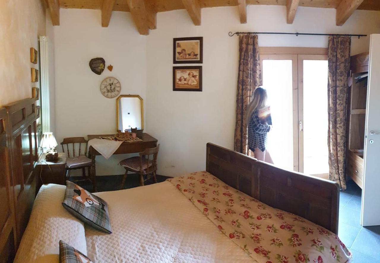 Villa Amaranta Room And Breakfast 에돌로 외부 사진